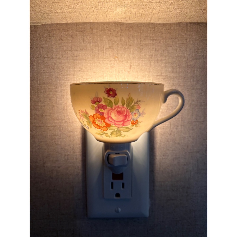 Vintage Floral‎ Teacup Night Light Upcycled Ceramic Tea Cup Plug In Wall Lamp